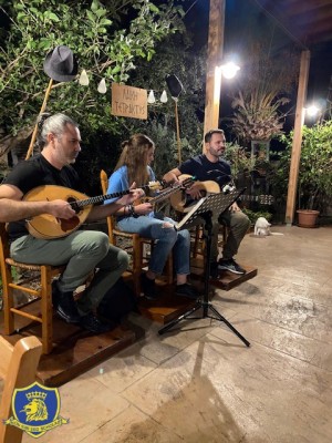 Rempetiko tragoudi night out